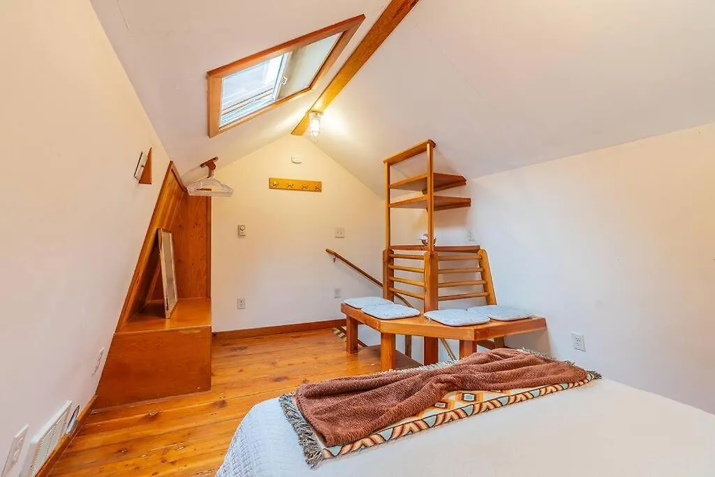 Holiday home Charming Two-Level Retreat In Capitol Hill - Foxglove Inn Seattle