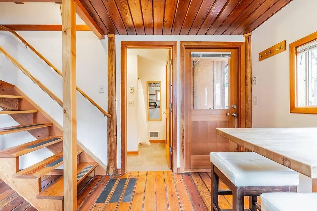 Charming Two-Level Retreat In Capitol Hill - Foxglove Inn Seattle United States